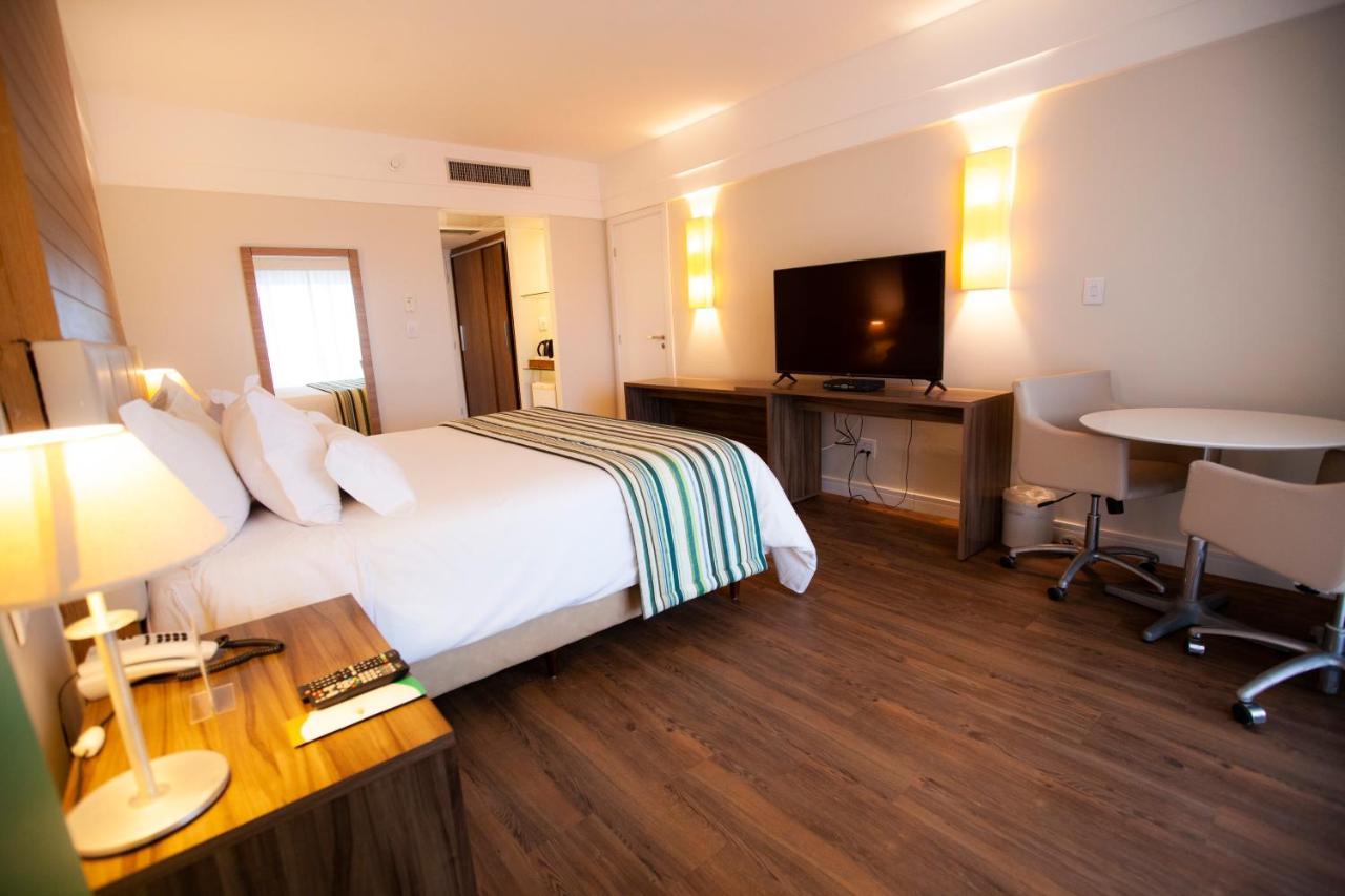Vidam Hotel Aracaju - Transamerica Collection ภายนอก รูปภาพ A room at the hotel